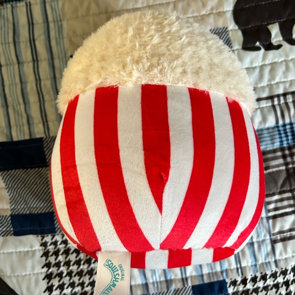 Squishmallows Popcorn - Picture 2 of 2